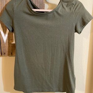 Basic tee - green